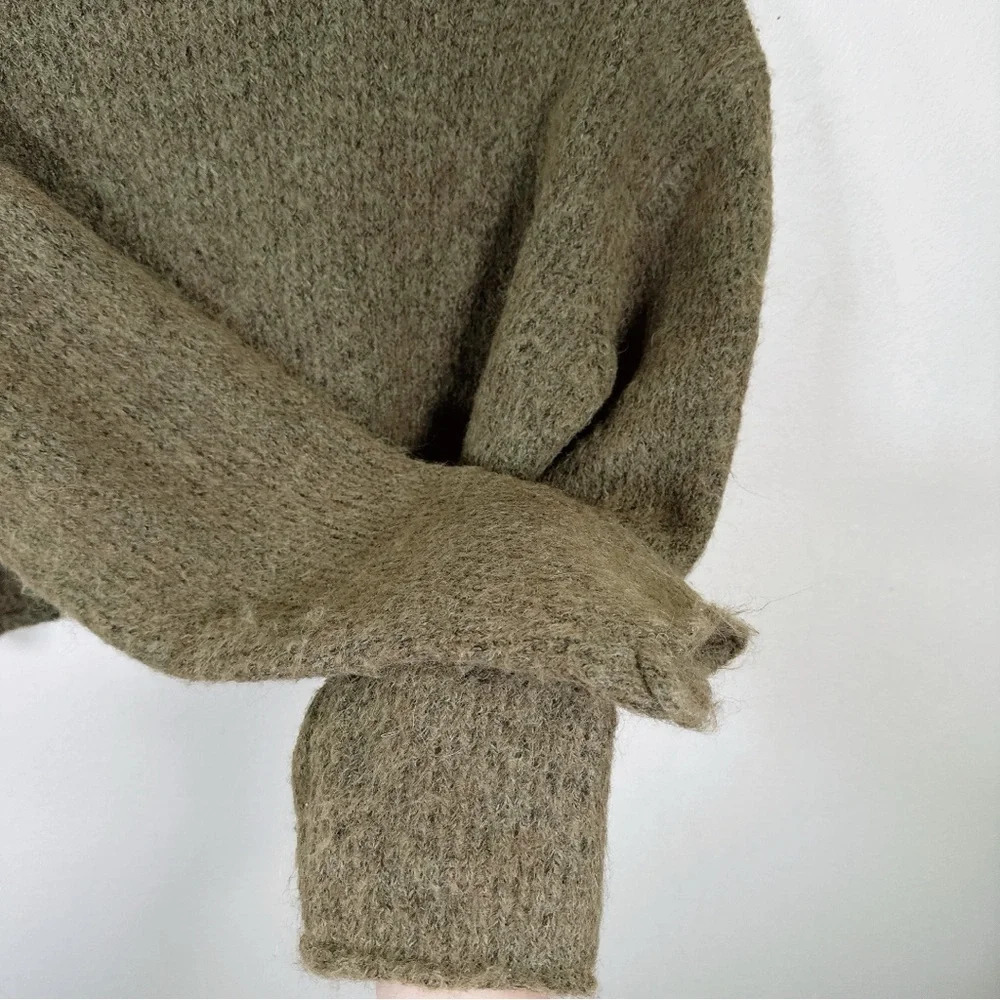 Zara Womens Size Medium Dark Olive Cropped Tunnel Knit Sweater - Picture 10 of 14